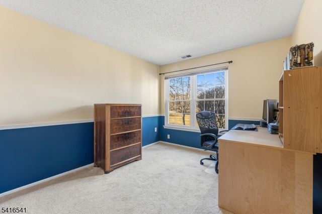 639 Magnolia Ln, Branchburg Twp., NJ 08876