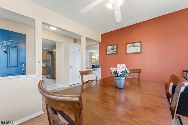 639 Magnolia Ln, Branchburg Twp., NJ 08876