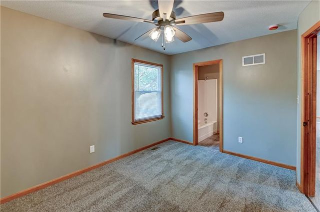 1604 N Emery Street, Independence, MO 64050