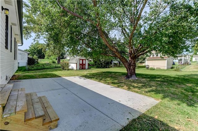 1604 N Emery Street, Independence, MO 64050