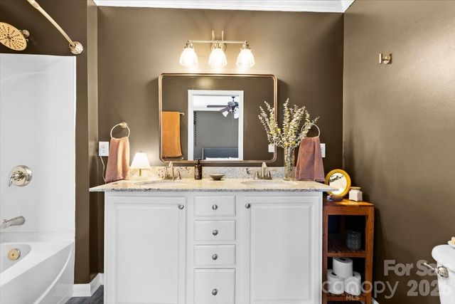 92 Rotunda Circle, Asheville, NC 28806