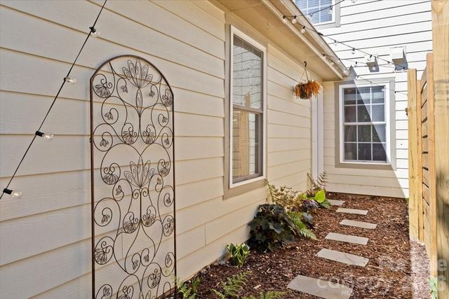 92 Rotunda Circle, Asheville, NC 28806