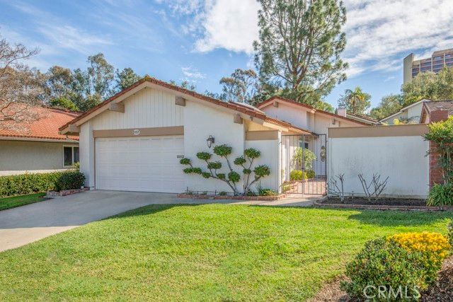 5157 Avenida Despacio, Laguna Woods, CA 92637