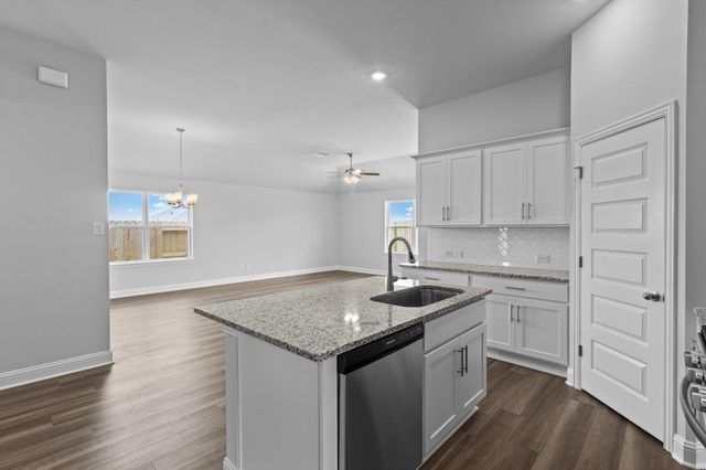 2111 Emerald Lake Trail, Dayton, TX 77525