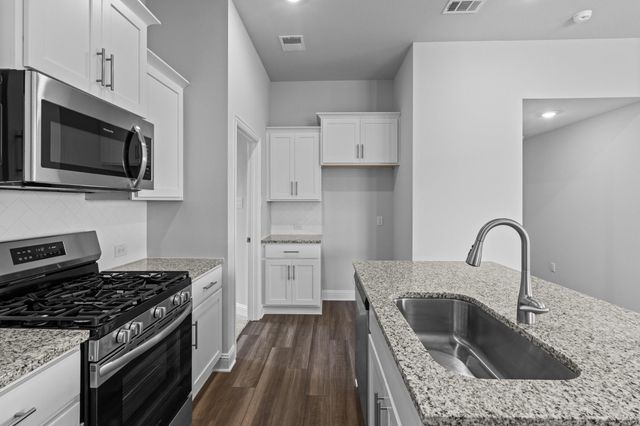 2111 Emerald Lake Trail, Dayton, TX 77525