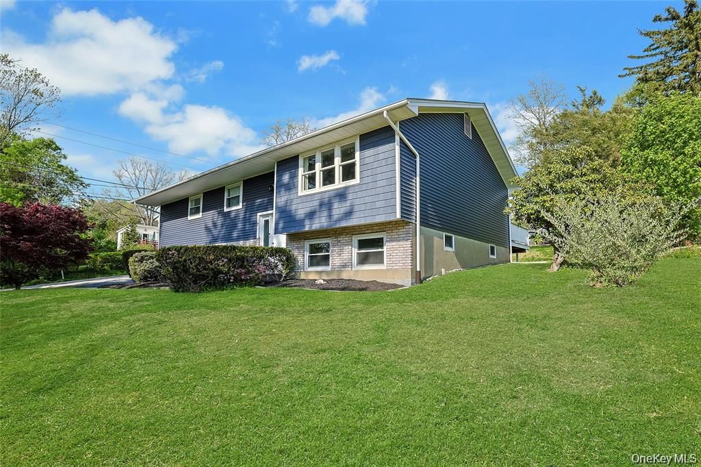 7 Bryant Road, Carmel, NY 10512 — photo 2