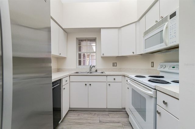 4256 CENTRAL SARASOTA PARKWAY 321, Sarasota, FL 34238