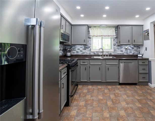 166 Walden Way, North Fayette, PA 15126