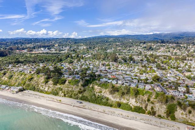 524 Middlefield Drive, Aptos, CA 95003