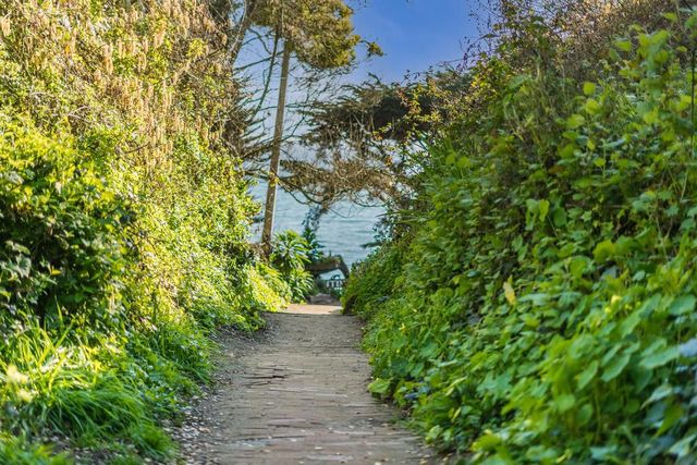 524 Middlefield Drive, Aptos, CA 95003