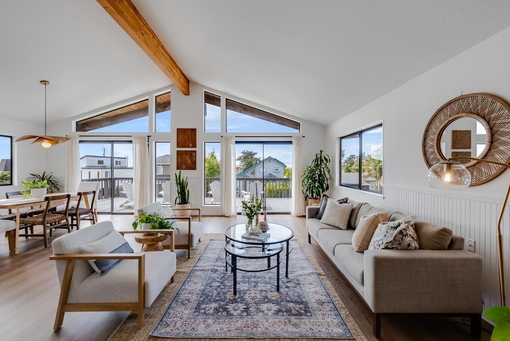 Image 11 of property listing at 524 Middlefield Drive, Aptos, CA 95003