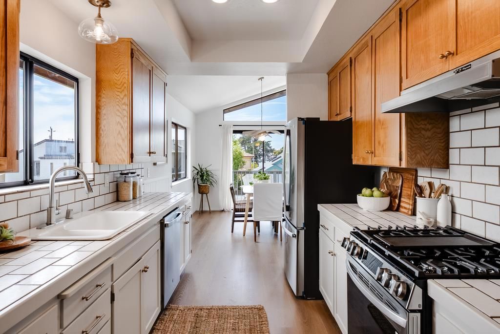 Image 23 of property listing at 524 Middlefield Drive, Aptos, CA 95003