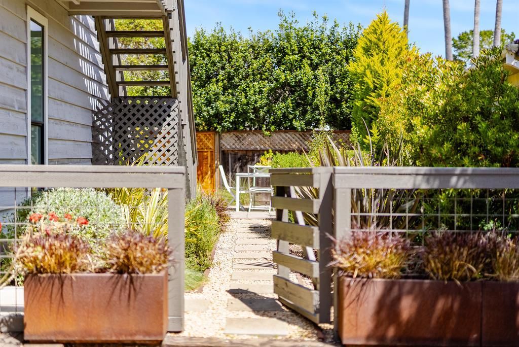 Image 39 of property listing at 524 Middlefield Drive, Aptos, CA 95003