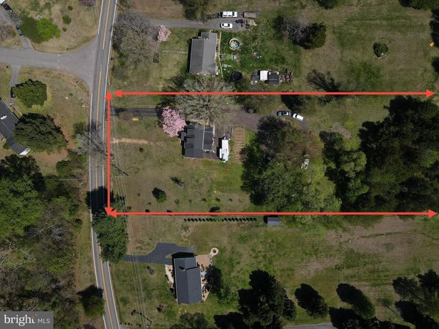 181 SANFORD DR, Fredericksburg, VA 22406