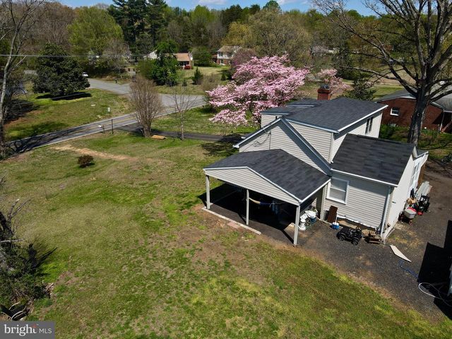 181 SANFORD DR, Fredericksburg, VA 22406