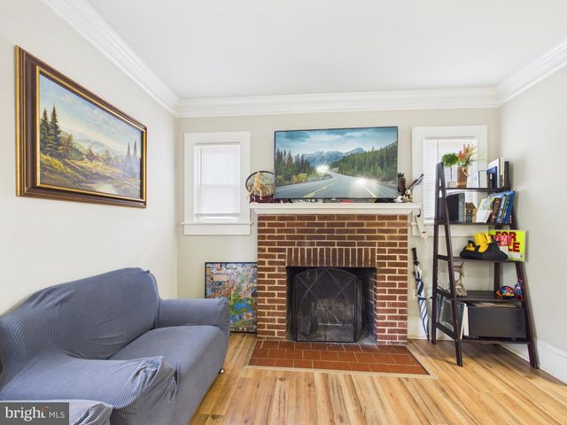 181 SANFORD DR, Fredericksburg, VA 22406