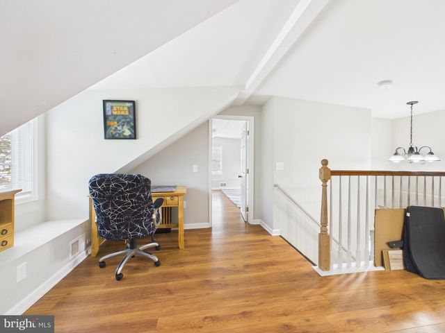 181 SANFORD DR, Fredericksburg, VA 22406