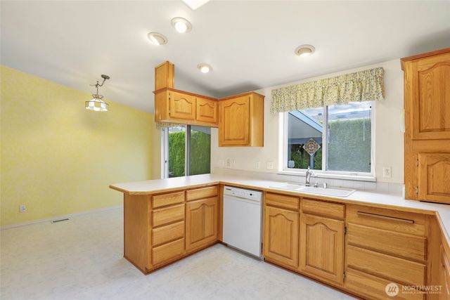 8118 20th Lane SE, Lacey, WA 98503