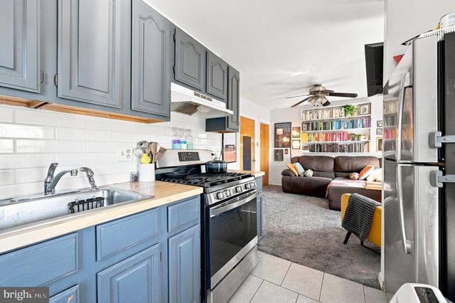 188 GREEN LN, Philadelphia, PA 19127