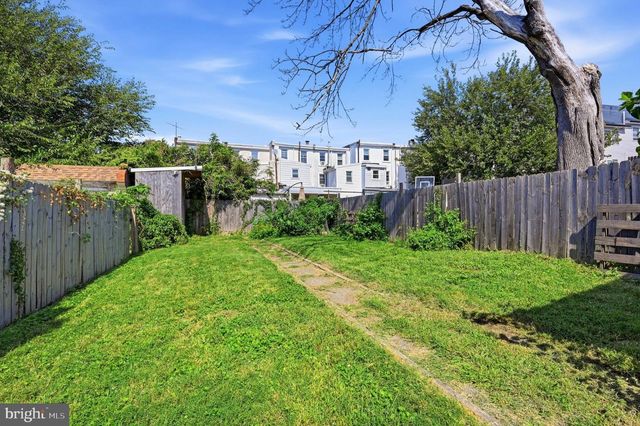 188 GREEN LN, Philadelphia, PA 19127