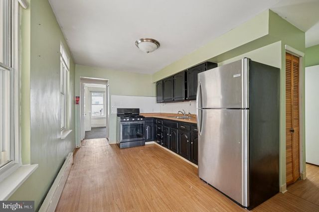 188 GREEN LN, Philadelphia, PA 19127
