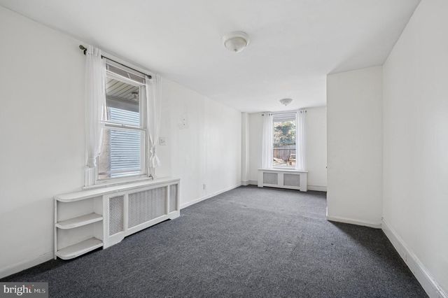 188 GREEN LN, Philadelphia, PA 19127
