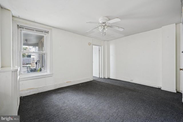 188 GREEN LN, Philadelphia, PA 19127