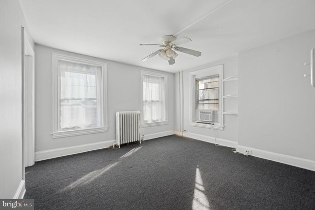 188 GREEN LN, Philadelphia, PA 19127