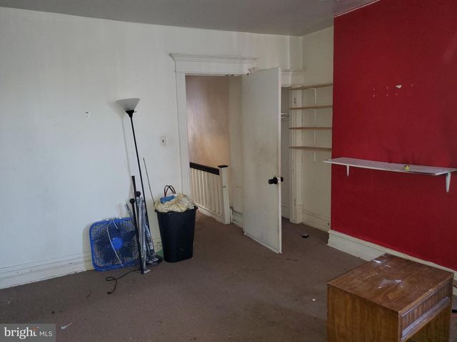 6058 WEBSTER ST, Philadelphia, PA 19143