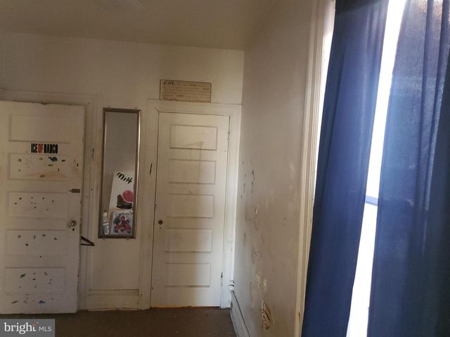 6058 WEBSTER ST, Philadelphia, PA 19143