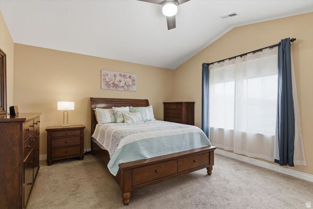 937 FARNHAM DR, North Salt Lake, UT 84054