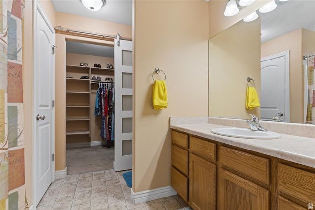 937 FARNHAM DR, North Salt Lake, UT 84054