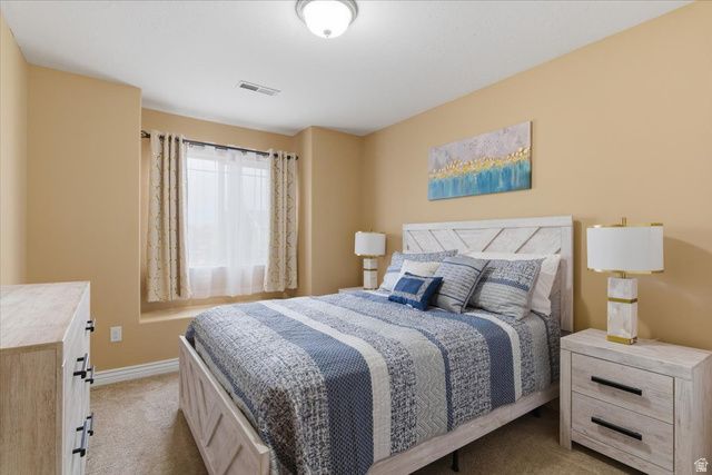 937 FARNHAM DR, North Salt Lake, UT 84054