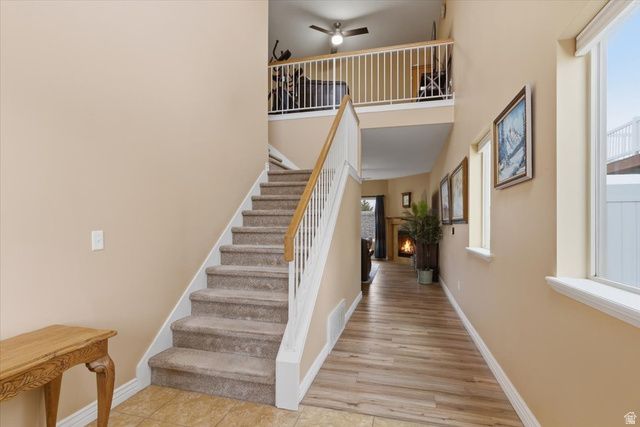 937 FARNHAM DR, North Salt Lake, UT 84054
