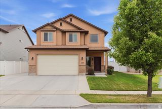 937 FARNHAM DR, North Salt Lake, UT 84054