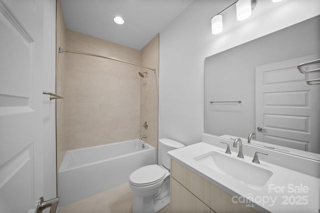 163 Collin Place 20, Asheville, NC 28804