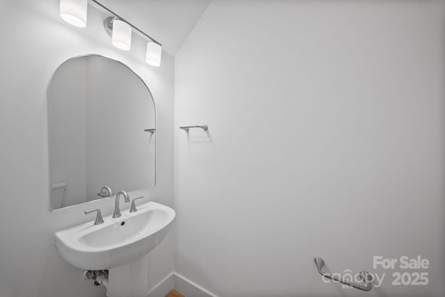 163 Collin Place 20, Asheville, NC 28804