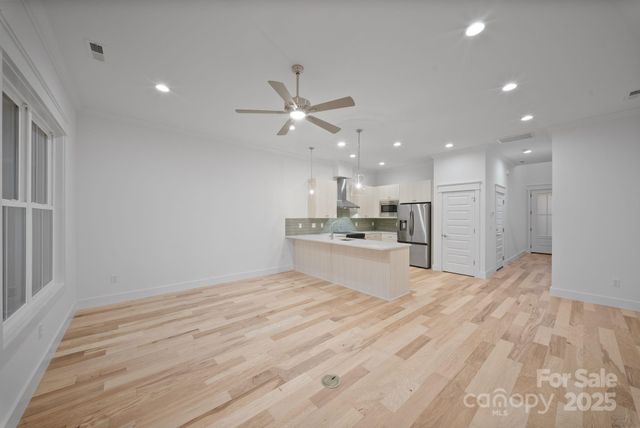 163 Collin Place 20, Asheville, NC 28804