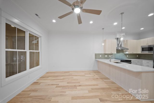 163 Collin Place 20, Asheville, NC 28804