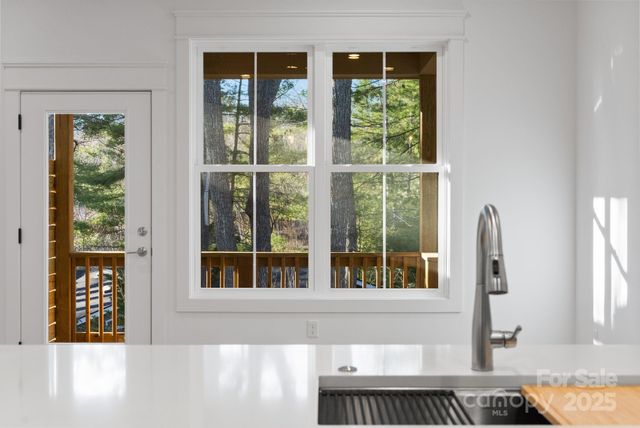 163 Collin Place 20, Asheville, NC 28804