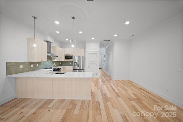 163 Collin Place 20, Asheville, NC 28804