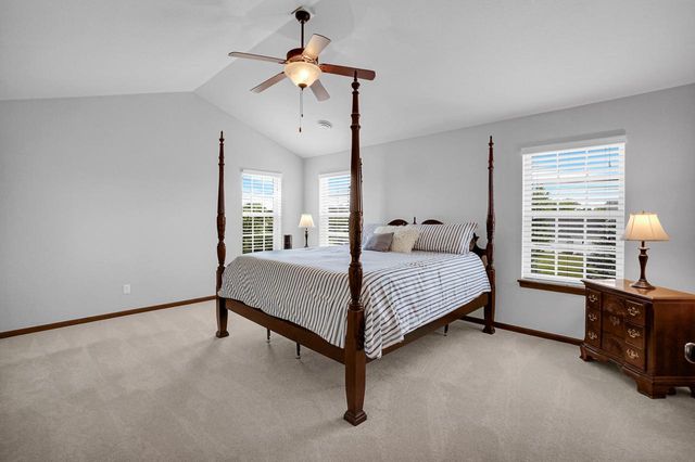 W348N5840 Snapdragon COURT, Oconomowoc, WI 53066