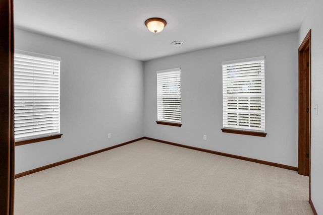 W348N5840 Snapdragon COURT, Oconomowoc, WI 53066