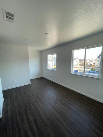 531 Jason Drive, Turlock, CA 95380