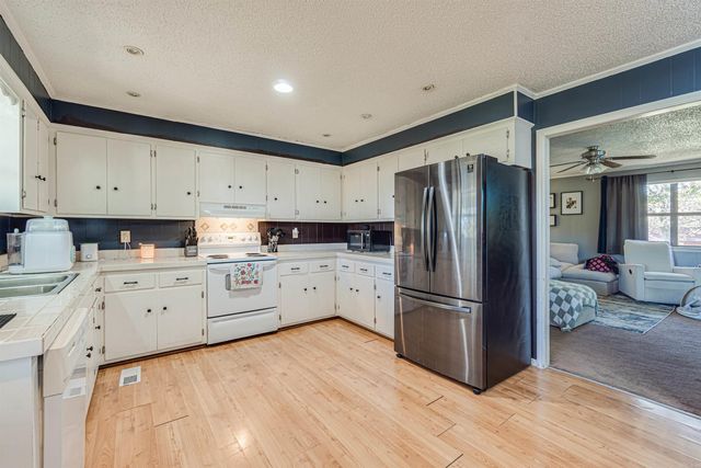 25 Fred Lane, Conway, AR 72032