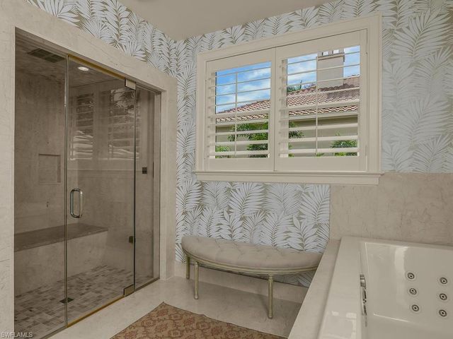 580 15th AVE S, Naples, FL 34102