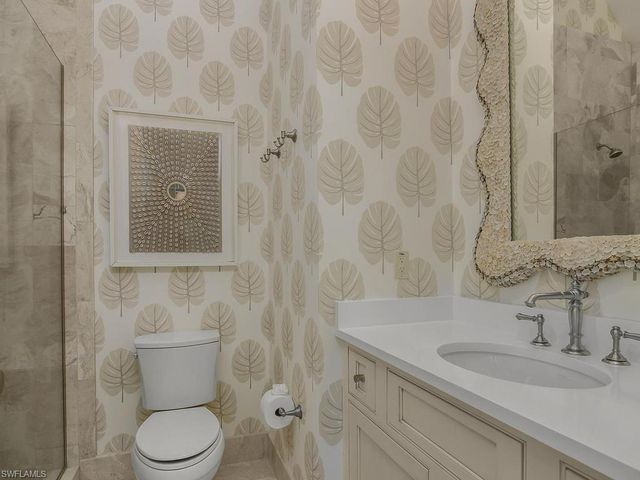 580 15th AVE S, Naples, FL 34102