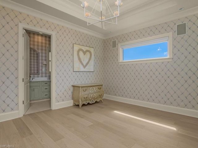 580 15th AVE S, Naples, FL 34102