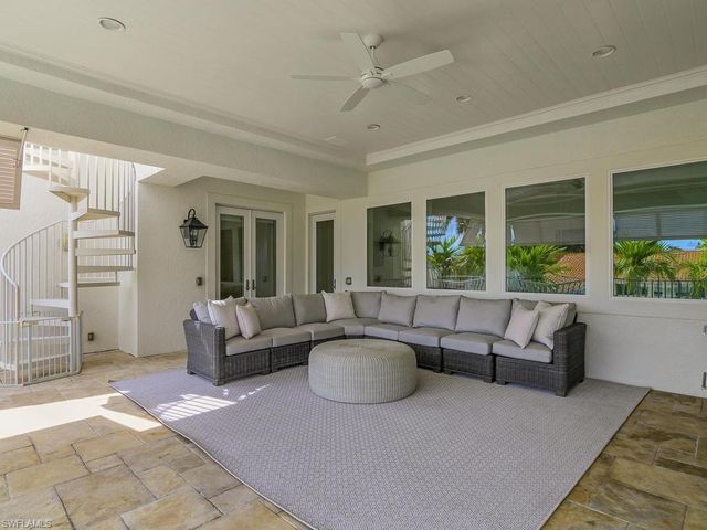 580 15th AVE S, Naples, FL 34102