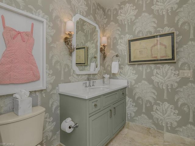 580 15th AVE S, Naples, FL 34102